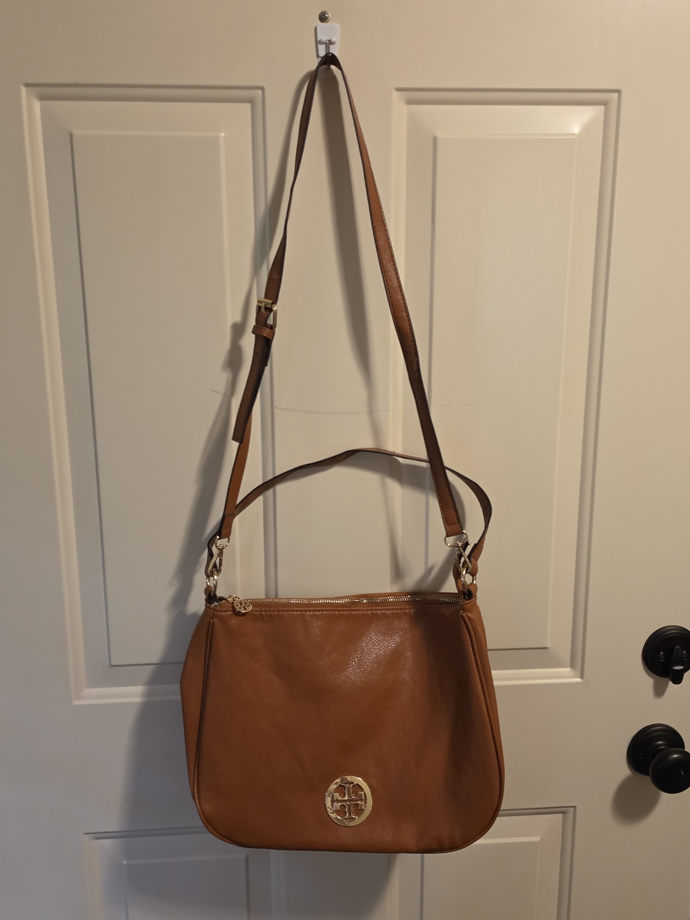 Tory Burch Tan Leather Shoulder Bag with Gold Logo
